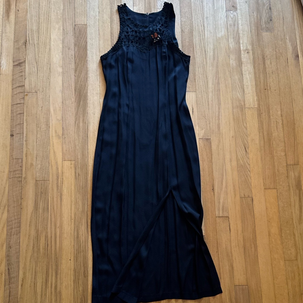 Knapp Studio Women’s Black Dress Size Medium